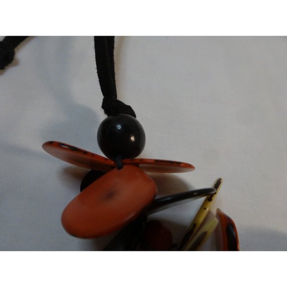Stunning Acrylic Peach Cream Black Petal Beads Leather Cord adjustable via Slide - Picture 7 of 7